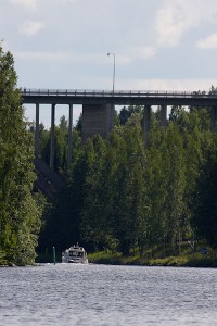 Leppävirran silta kanootista