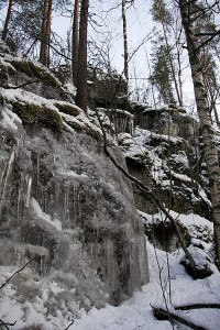 Leppävuoren jäisiä kallioita