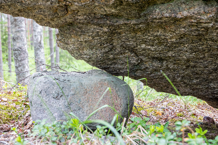 Vuoren päällyskivi, Tihusniemi