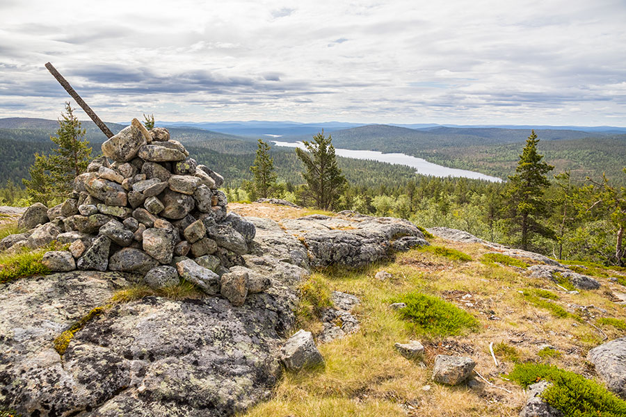 Akupää, Inari