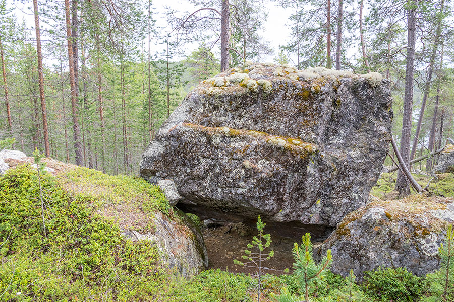 Kirakkaköngäs, Inari